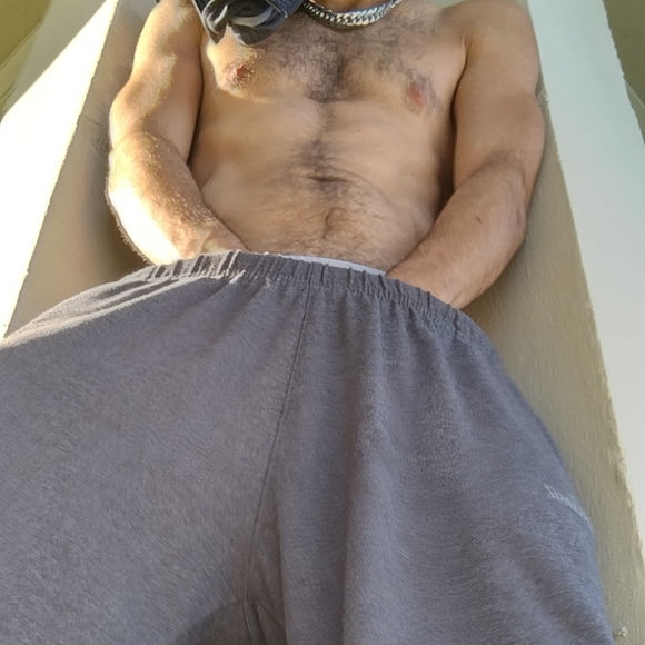 Meet the Man - Picture 5 of 8